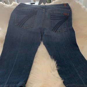 Seven for all mankind capris